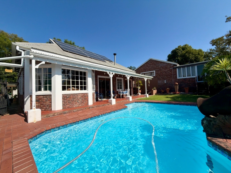 7 Bedroom Property for Sale in Heather Park Western Cape